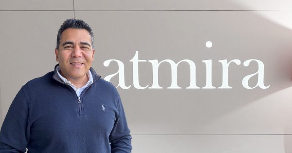 Robert Díaz, Senior Consulting Manager